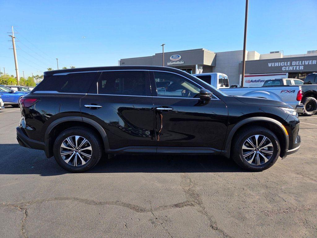 used 2025 INFINITI QX60 car, priced at $33,999