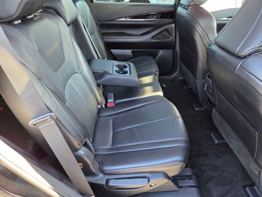 used 2025 INFINITI QX60 car, priced at $33,999