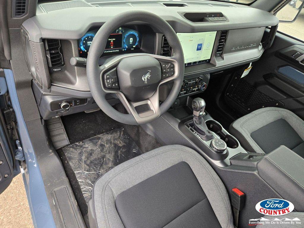 new 2025 Ford Bronco car, priced at $43,051