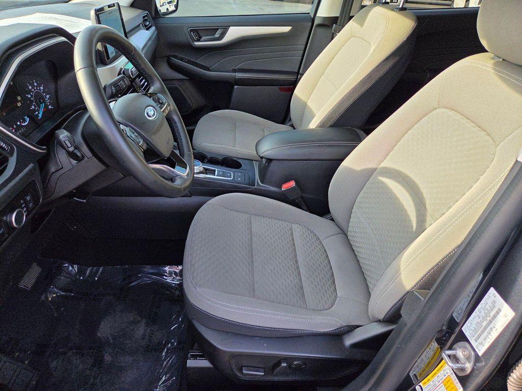 used 2022 Ford Escape car, priced at $19,544