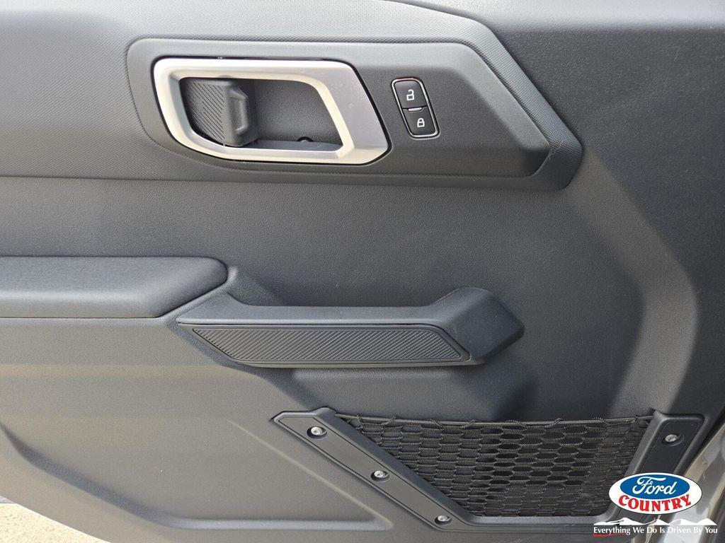 new 2025 Ford Bronco car, priced at $41,732