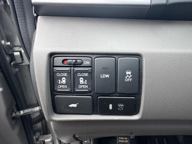 used 2014 Honda Odyssey car, priced at $8,226