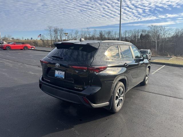 used 2024 Toyota Highlander car, priced at $40,723