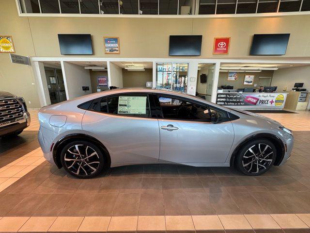 new 2025 Toyota Prius Plug-In Hybrid car, priced at $42,336