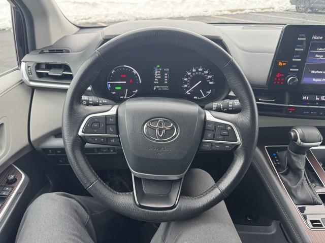 used 2024 Toyota Sienna car, priced at $37,393