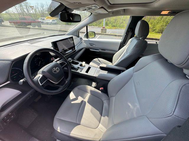 used 2025 Toyota Sienna car, priced at $40,417