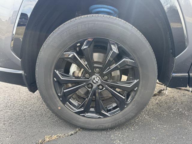 used 2022 Toyota RAV4 Hybrid car, priced at $33,926