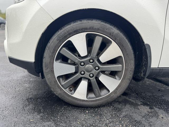 used 2015 Kia Soul car, priced at $7,500