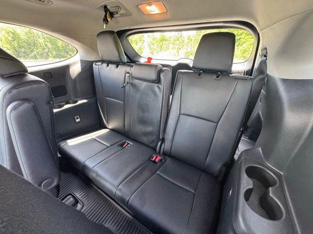 used 2025 Toyota Highlander car, priced at $44,820