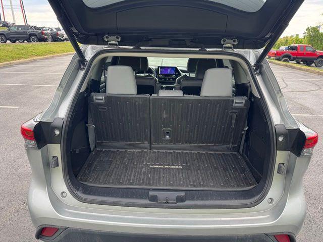 used 2023 Toyota Highlander car, priced at $37,354