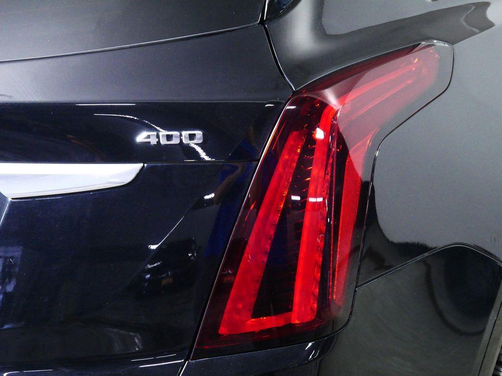 used 2023 Cadillac XT5 car, priced at $34,346