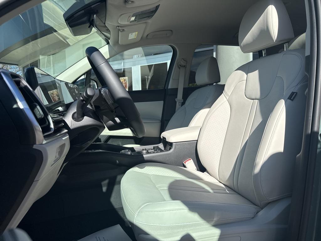 new 2026 Kia Sorento Plug-In Hybrid car, priced at $50,490