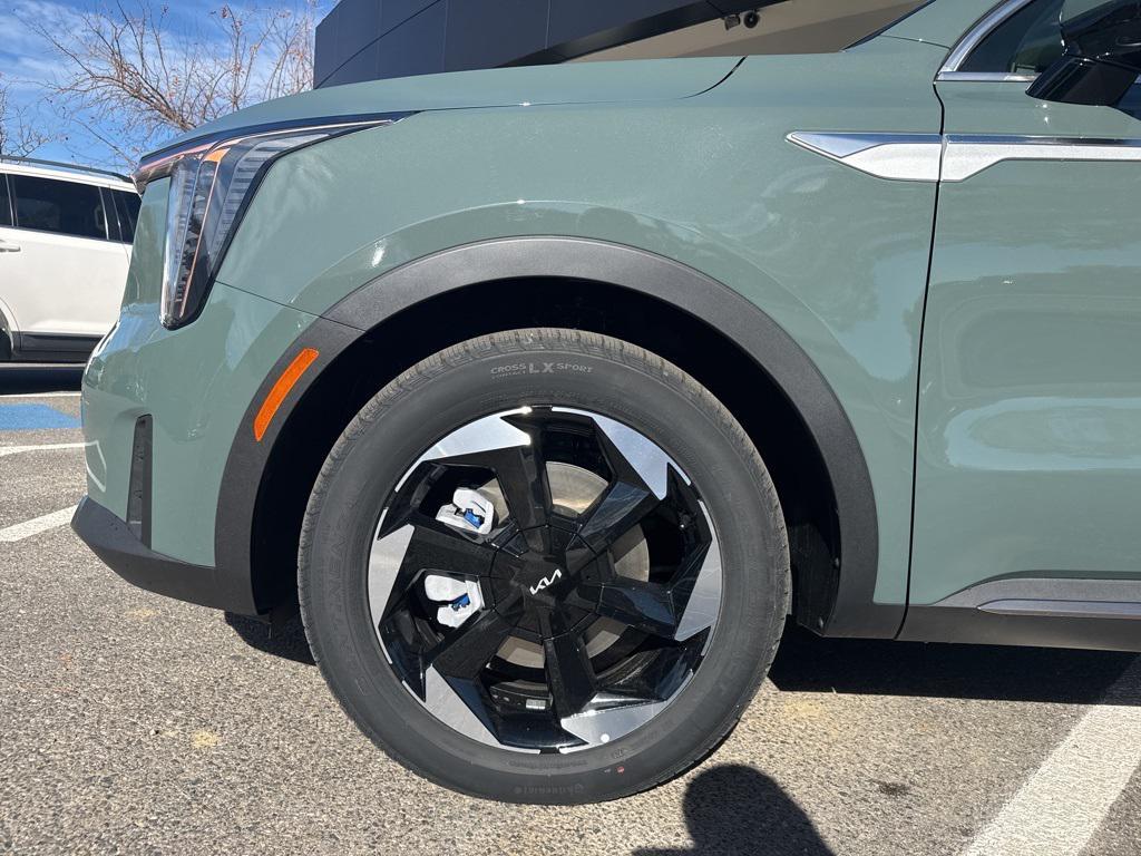 new 2026 Kia Sorento Plug-In Hybrid car, priced at $50,490