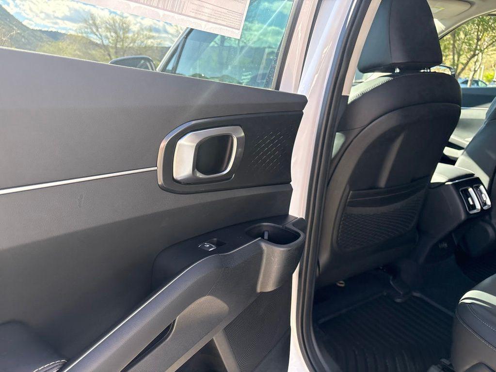 new 2026 Kia Sorento car, priced at $38,642