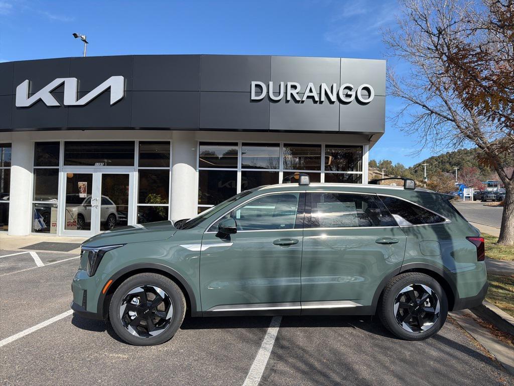 new 2026 Kia Sorento Plug-In Hybrid car, priced at $50,995