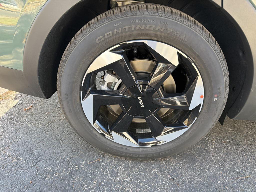 new 2026 Kia Sorento Plug-In Hybrid car, priced at $50,995