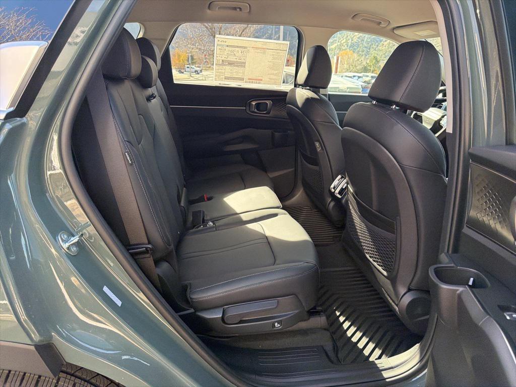 new 2026 Kia Sorento Plug-In Hybrid car, priced at $50,995