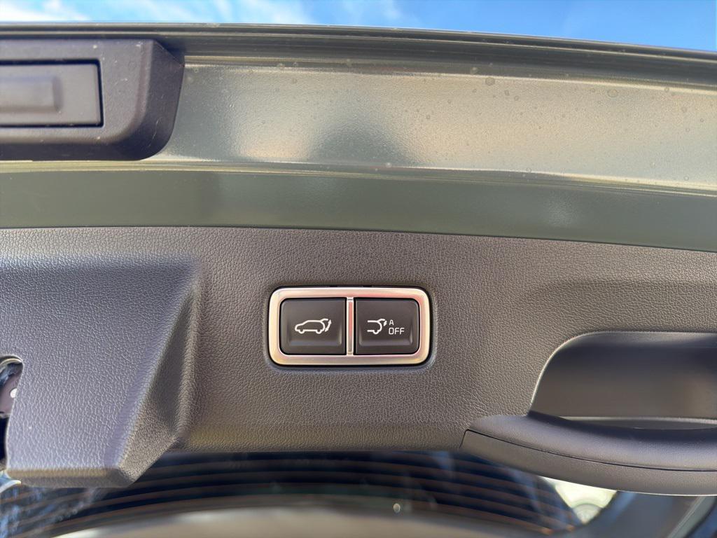 new 2026 Kia Sorento Plug-In Hybrid car, priced at $50,995