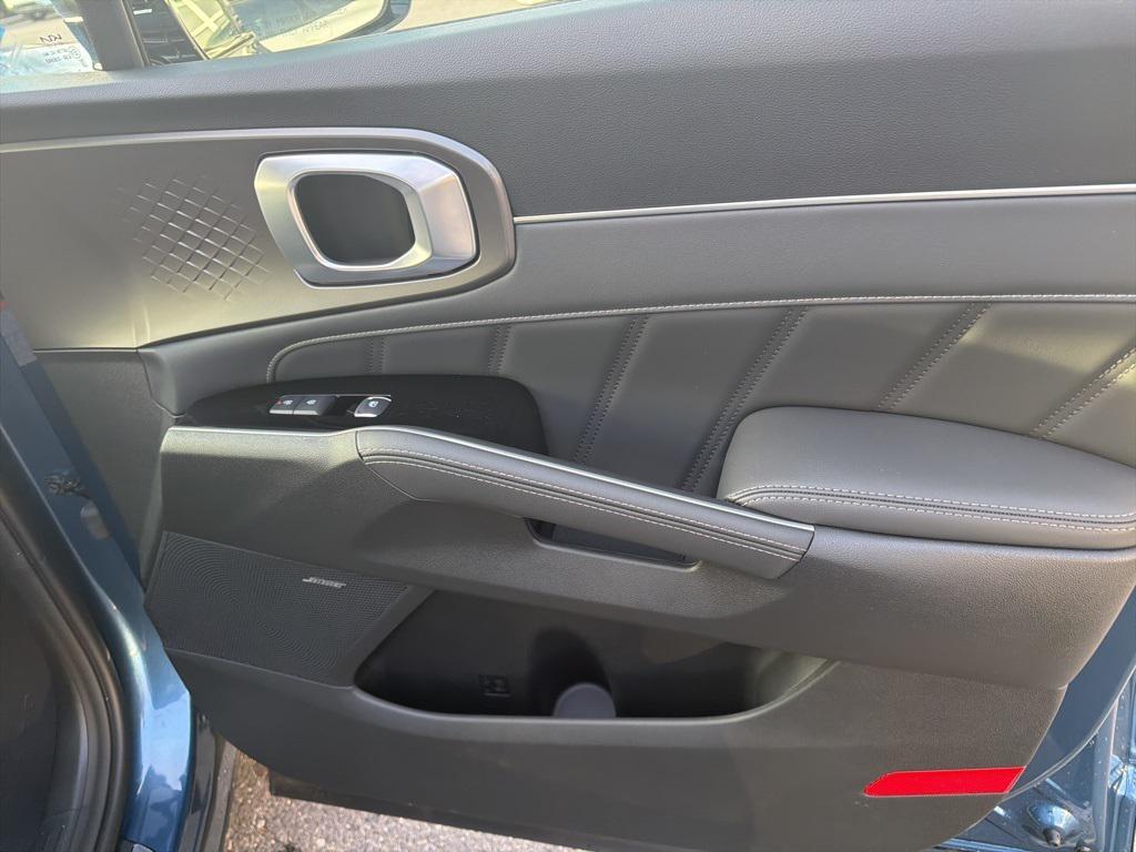 new 2026 Kia Sorento Plug-In Hybrid car, priced at $55,825