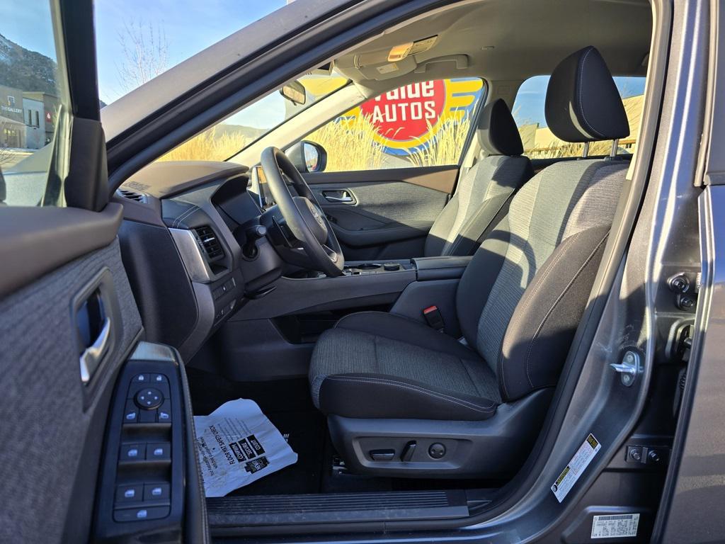 used 2023 Nissan Rogue car, priced at $22,653