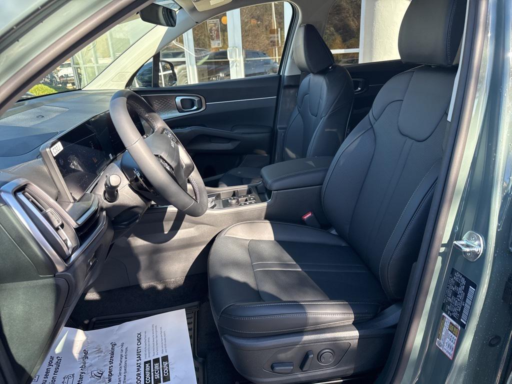 new 2026 Kia Sorento Plug-In Hybrid car, priced at $49,865