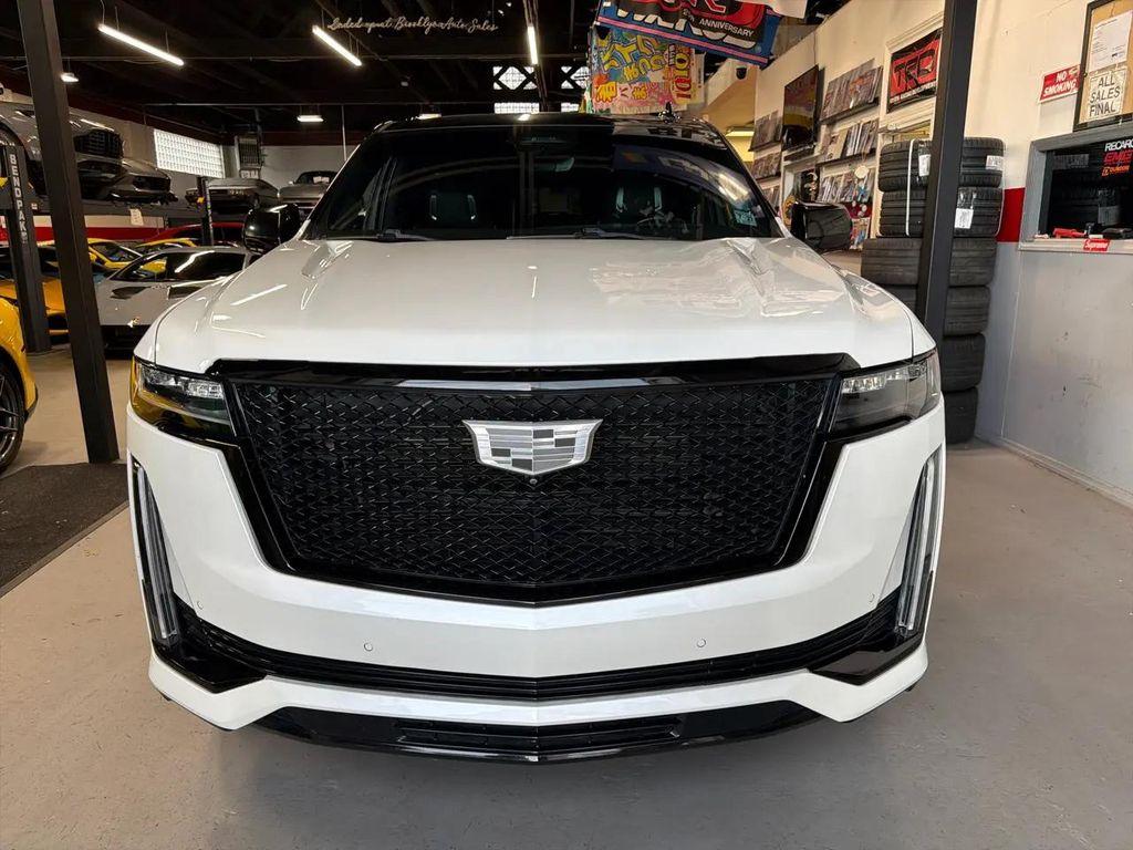 used 2022 Cadillac Escalade ESV car, priced at $64,999