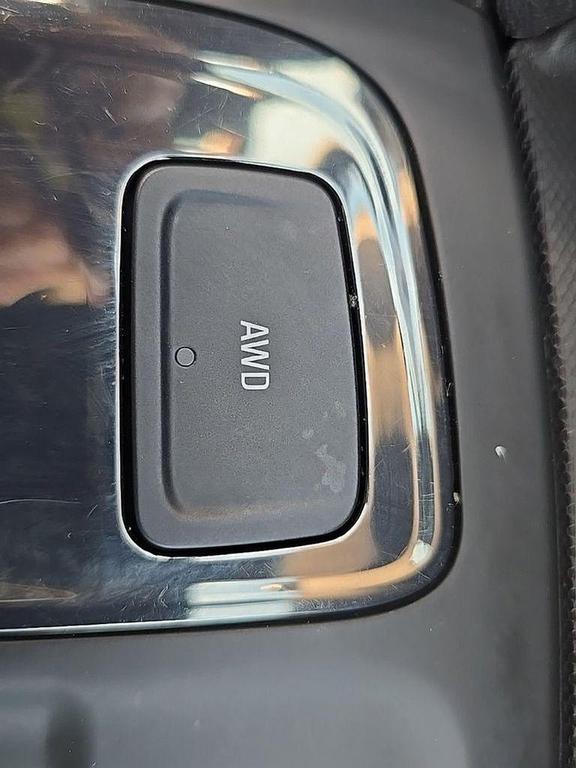 used 2023 Chevrolet Equinox car, priced at $22,097