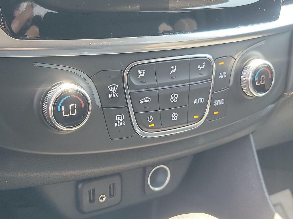 used 2021 Chevrolet Traverse car, priced at $23,200