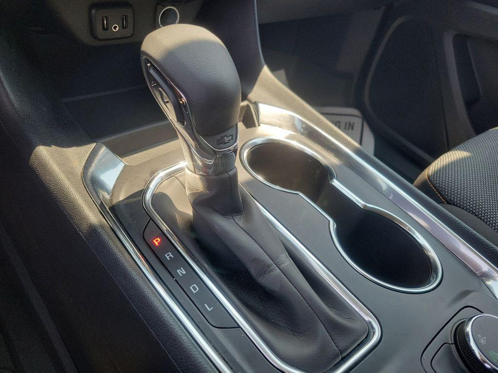 used 2021 Chevrolet Traverse car, priced at $23,200