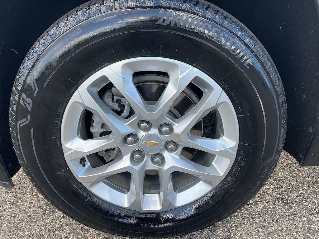 used 2023 Chevrolet Traverse car, priced at $25,000