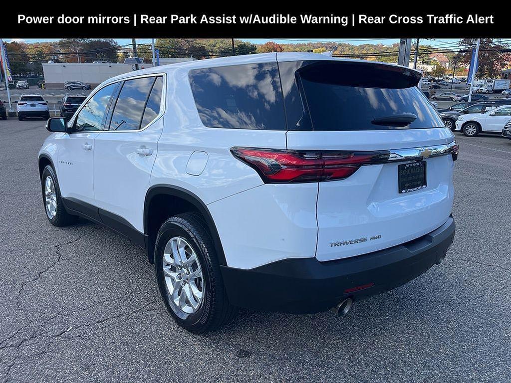used 2023 Chevrolet Traverse car, priced at $25,000
