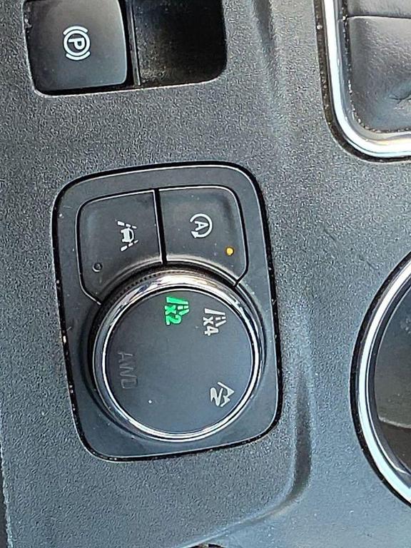 used 2023 Chevrolet Traverse car, priced at $29,500