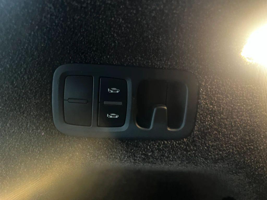 Bentley Bentayga view 28