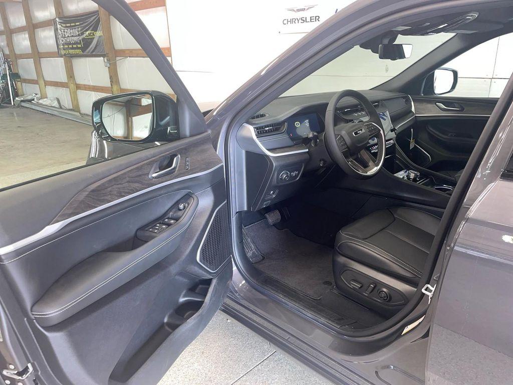 new 2026 Jeep Grand Cherokee L car, priced at $55,390