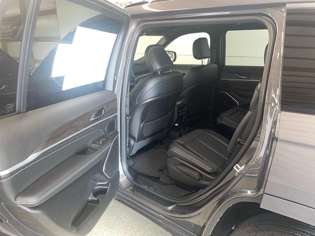 new 2026 Jeep Grand Cherokee L car, priced at $55,390