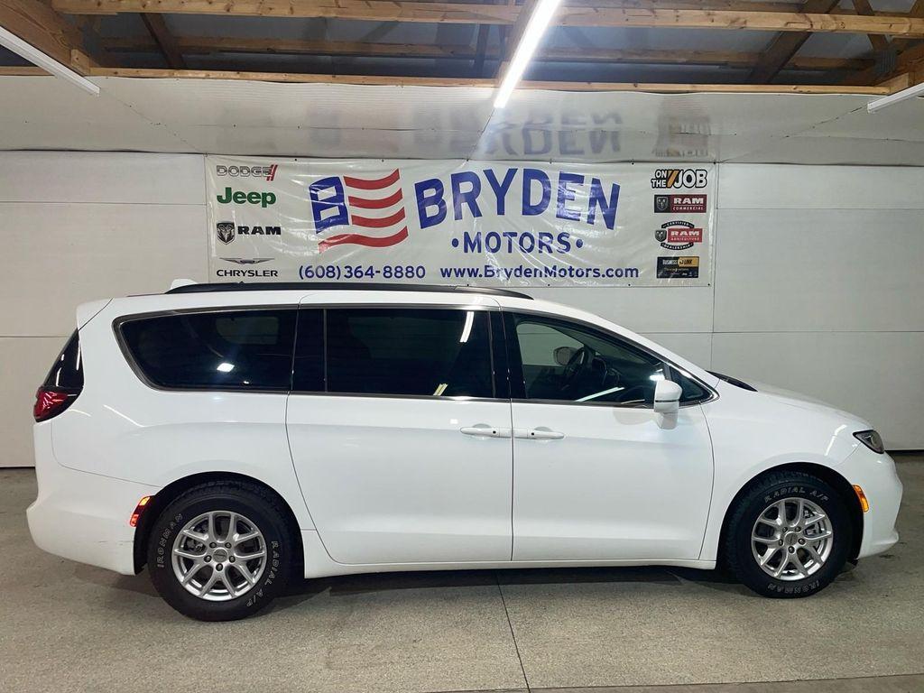 used 2022 Chrysler Pacifica car