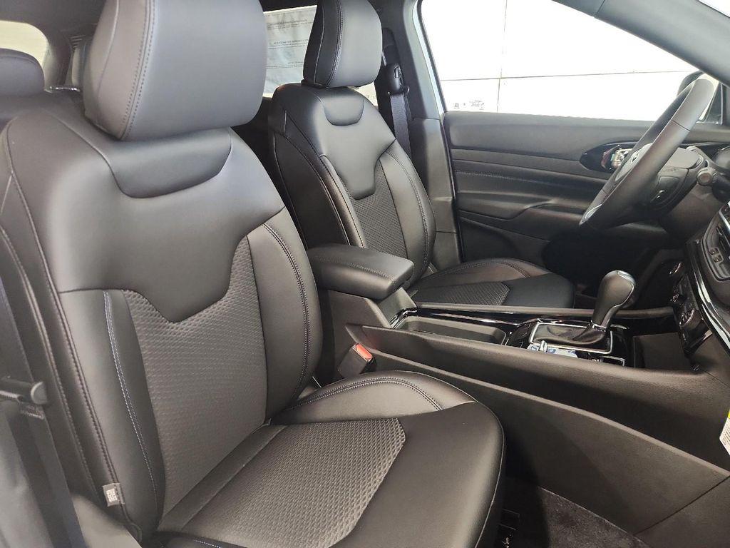 new 2025 Jeep Compass car, priced at $30,549