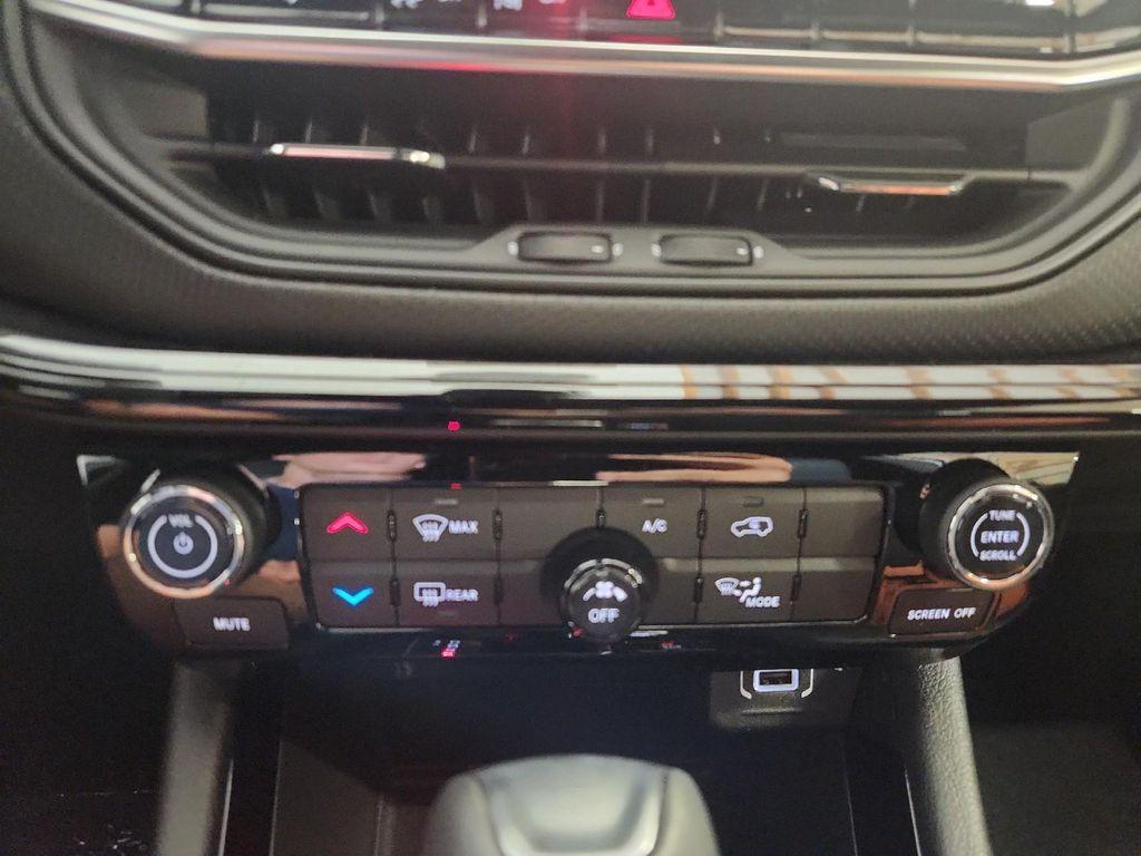 new 2025 Jeep Compass car, priced at $30,549