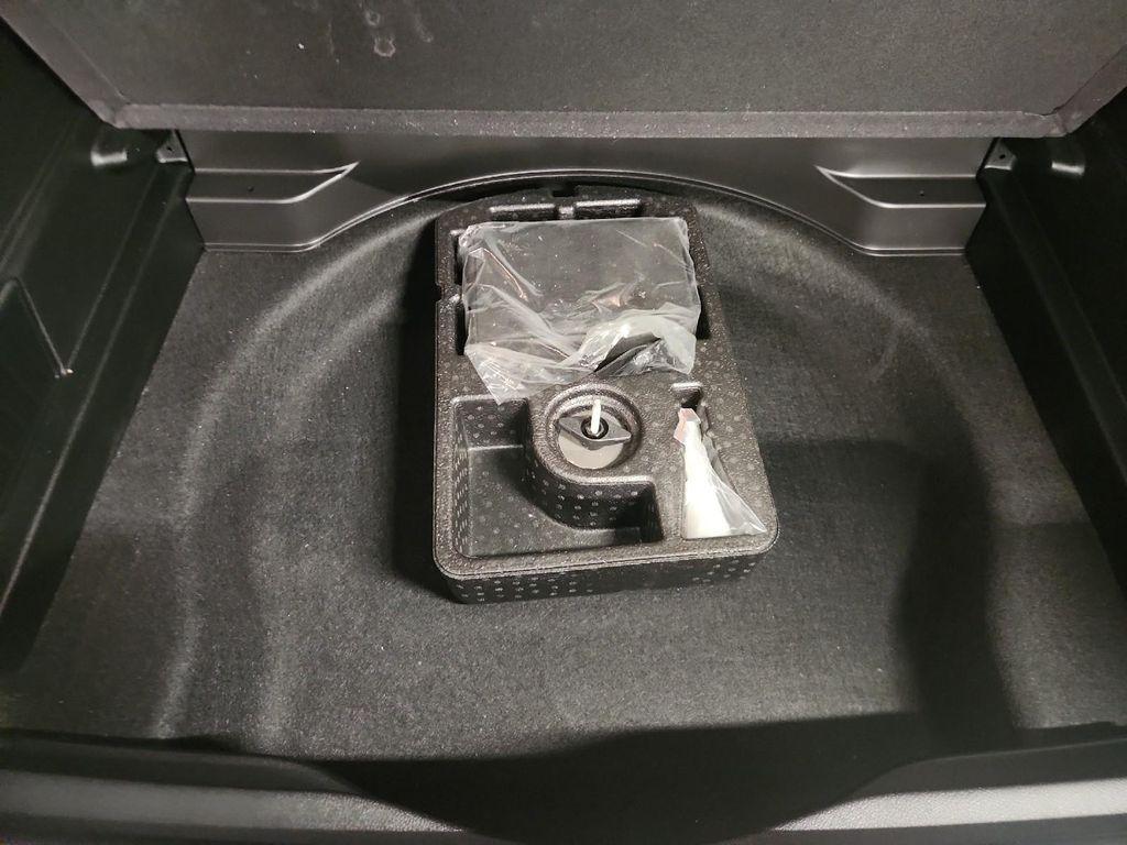 used 2023 Jeep Cherokee car, priced at $24,174