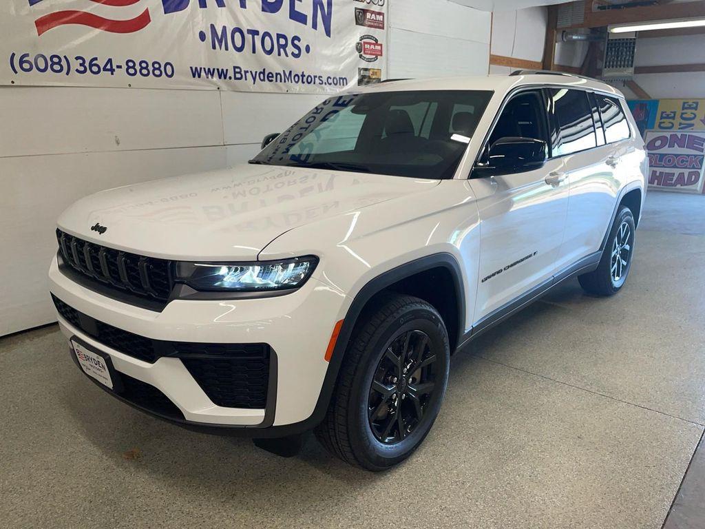 new 2026 Jeep Grand Cherokee L car, priced at $48,994