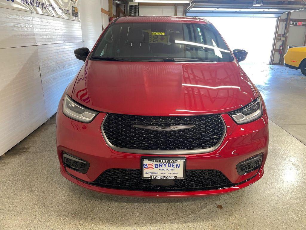 new 2026 Chrysler Pacifica car, priced at $47,195