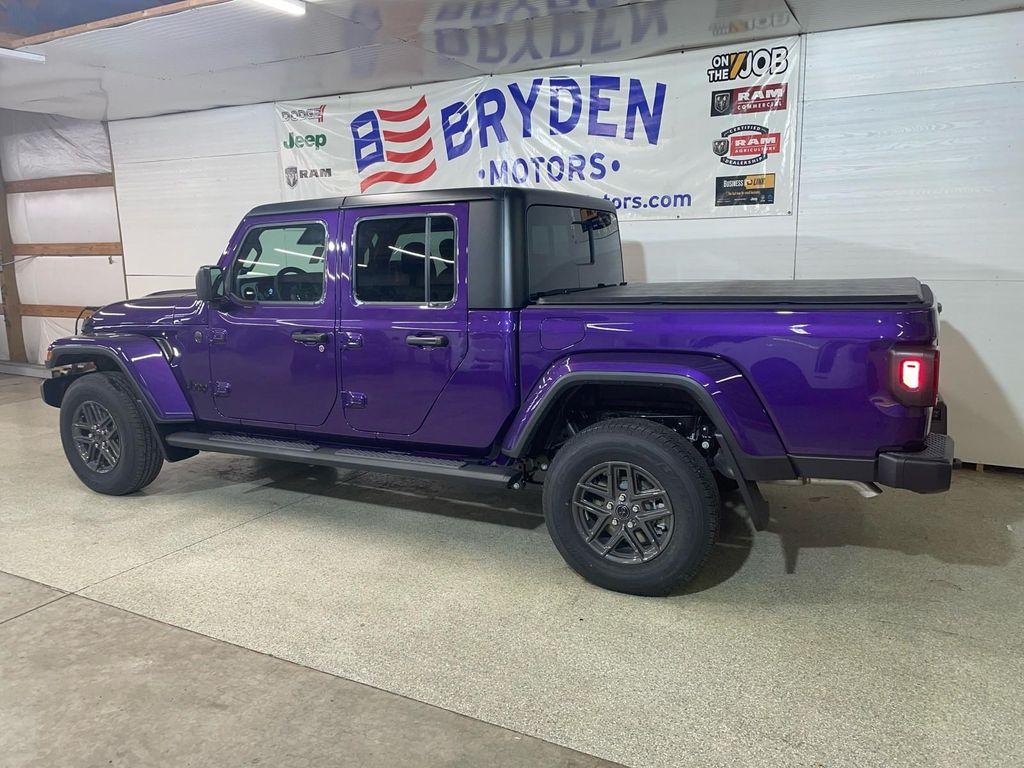 new 2026 Jeep Gladiator car, priced at $48,869