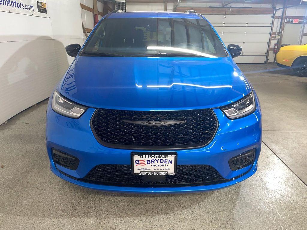 new 2026 Chrysler Pacifica car, priced at $50,347