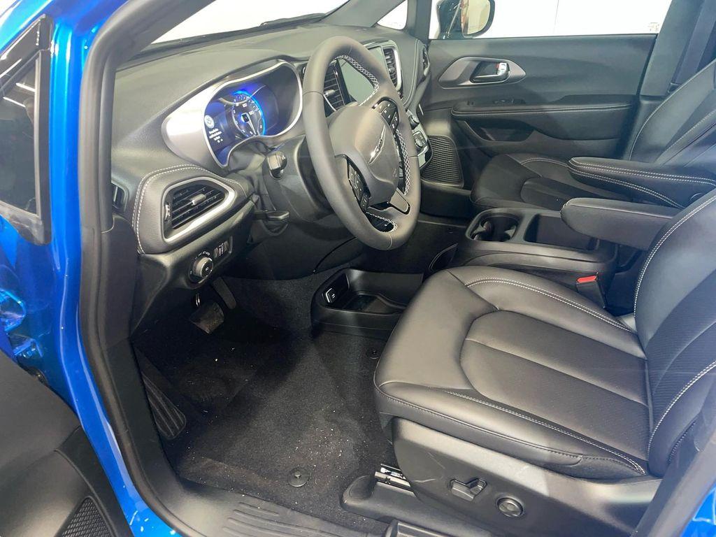 new 2026 Chrysler Pacifica car, priced at $50,347