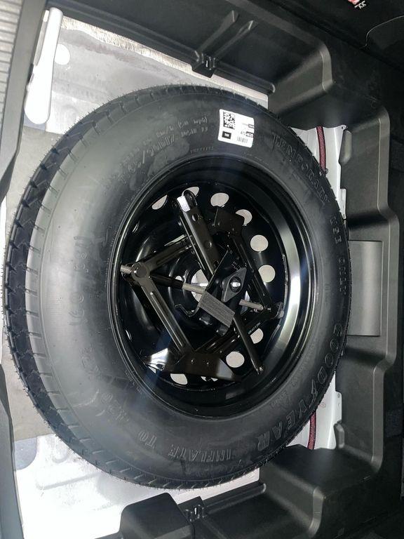 new 2026 Jeep Cherokee car, priced at $45,937