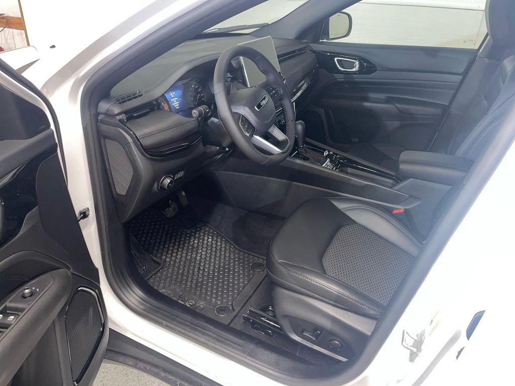 new 2026 Jeep Compass car, priced at $34,390