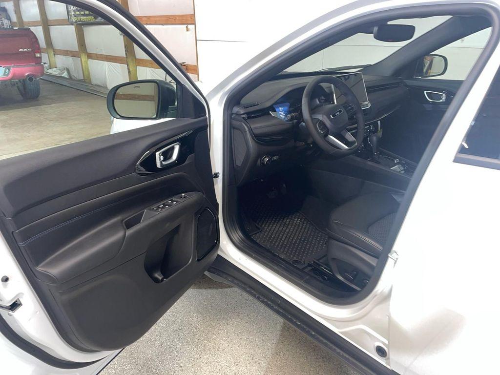 new 2026 Jeep Compass car, priced at $34,390