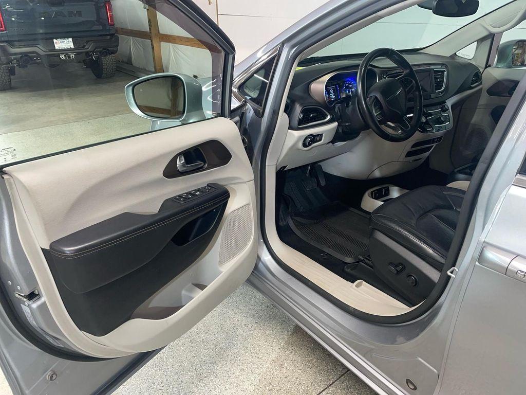 used 2019 Chrysler Pacifica car, priced at $19,967