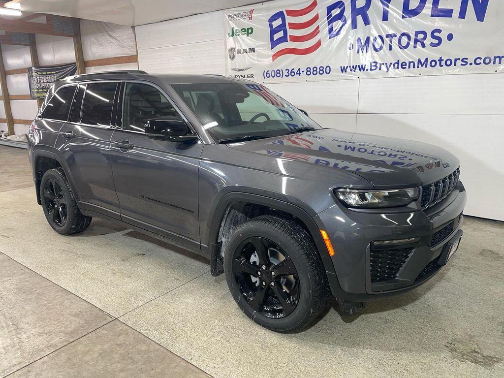 new 2026 Jeep Grand Cherokee car, priced at $50,620