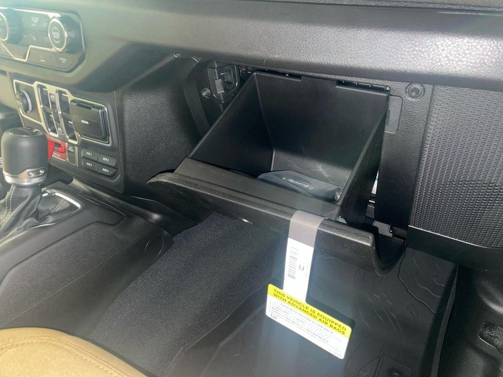 new 2026 Jeep Gladiator car, priced at $52,322